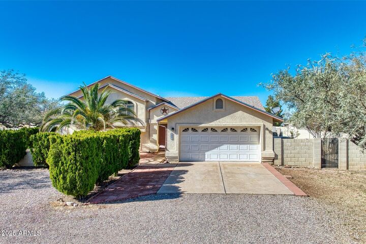 Property Photo:  3623 E Navaho Street  AZ 85650 