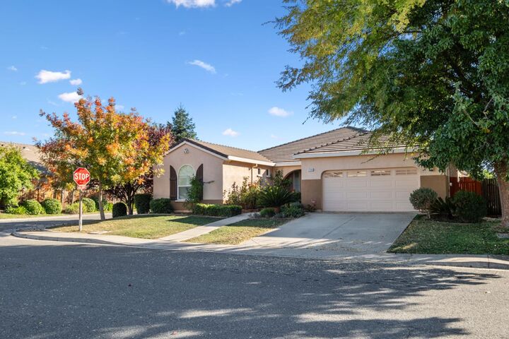 Property Photo: 12346 Canyonlands Drive CA 95742