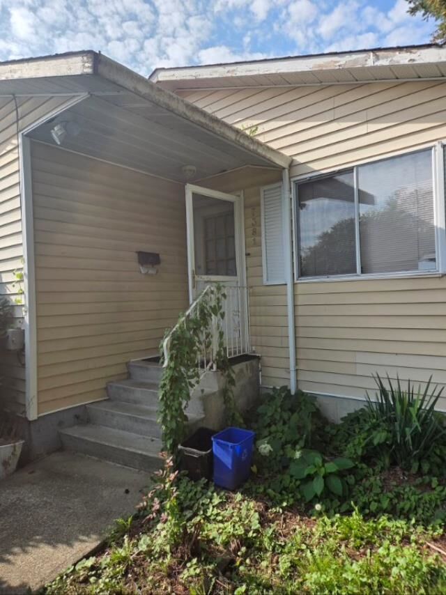 Property Photo: 7381 Grand Street BC V2V 3S3