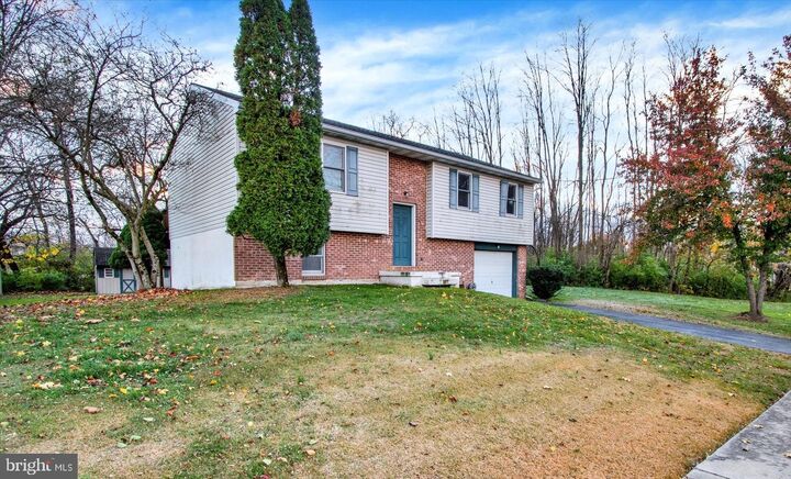 618 William Penn Boulevard  Womelsdorf PA 19567 photo