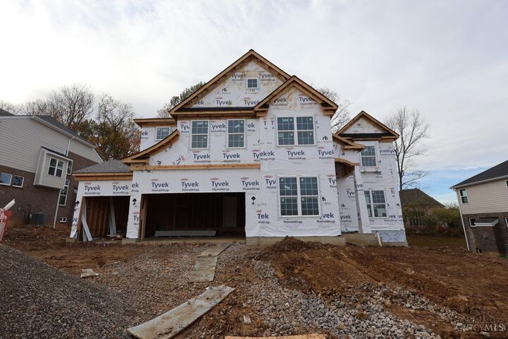 Property Photo:  421 Glen Abbey Lane  OH 45039 