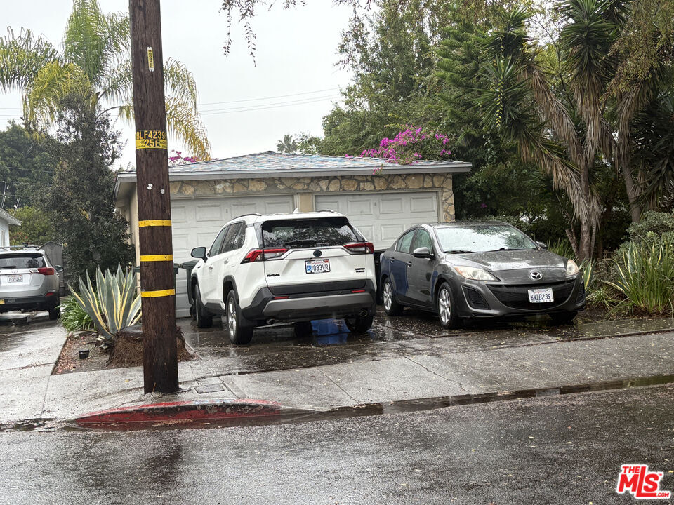 Property Photo: 8894 N Hubbard St CA 90232