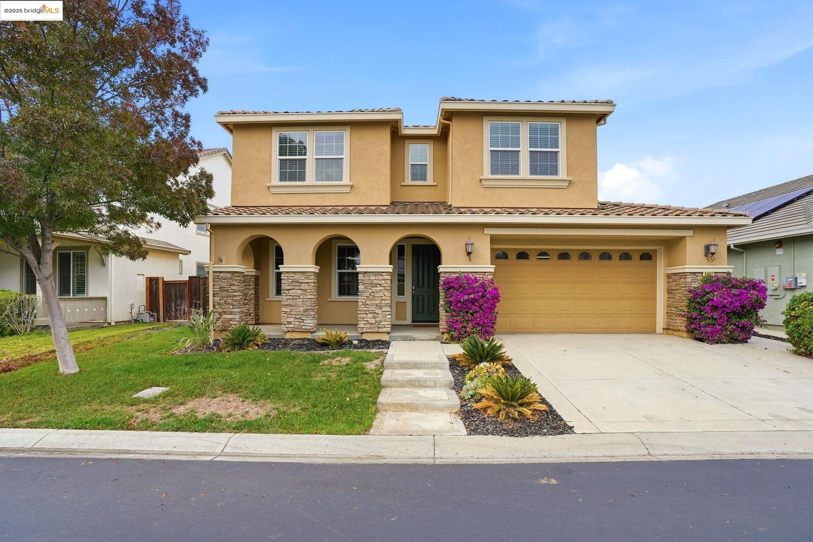 Property Photo: 8047 Westport Cir CA 94505