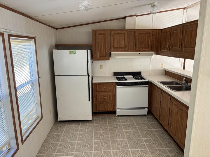 Property Photo: 247 Long Creek Lane FL 32433