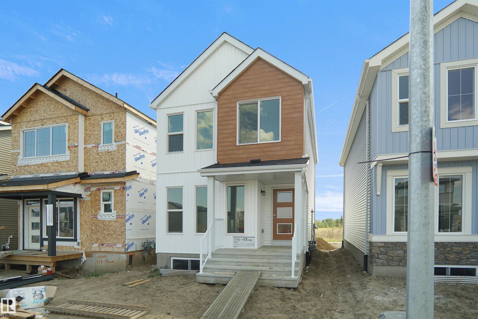 Property Photo:  29 Ficus Way  AB T8L 4M1 