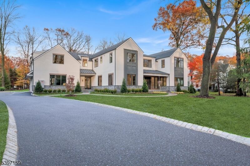 Property Photo:  44 Orchard Rd  NJ 07627 