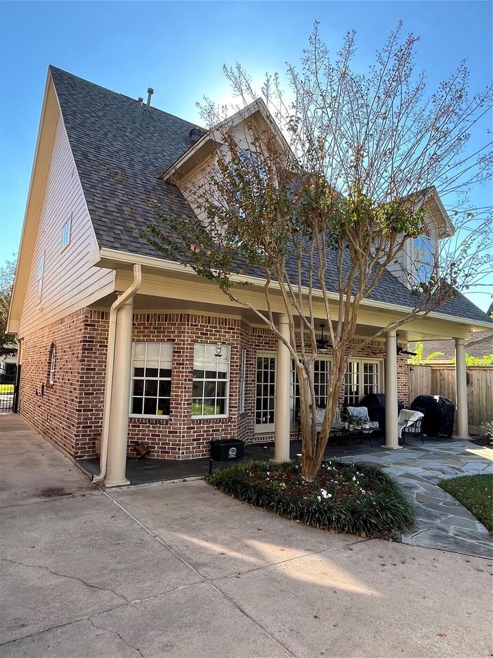 Property Photo: 5110 Chestnut Street TX 77401