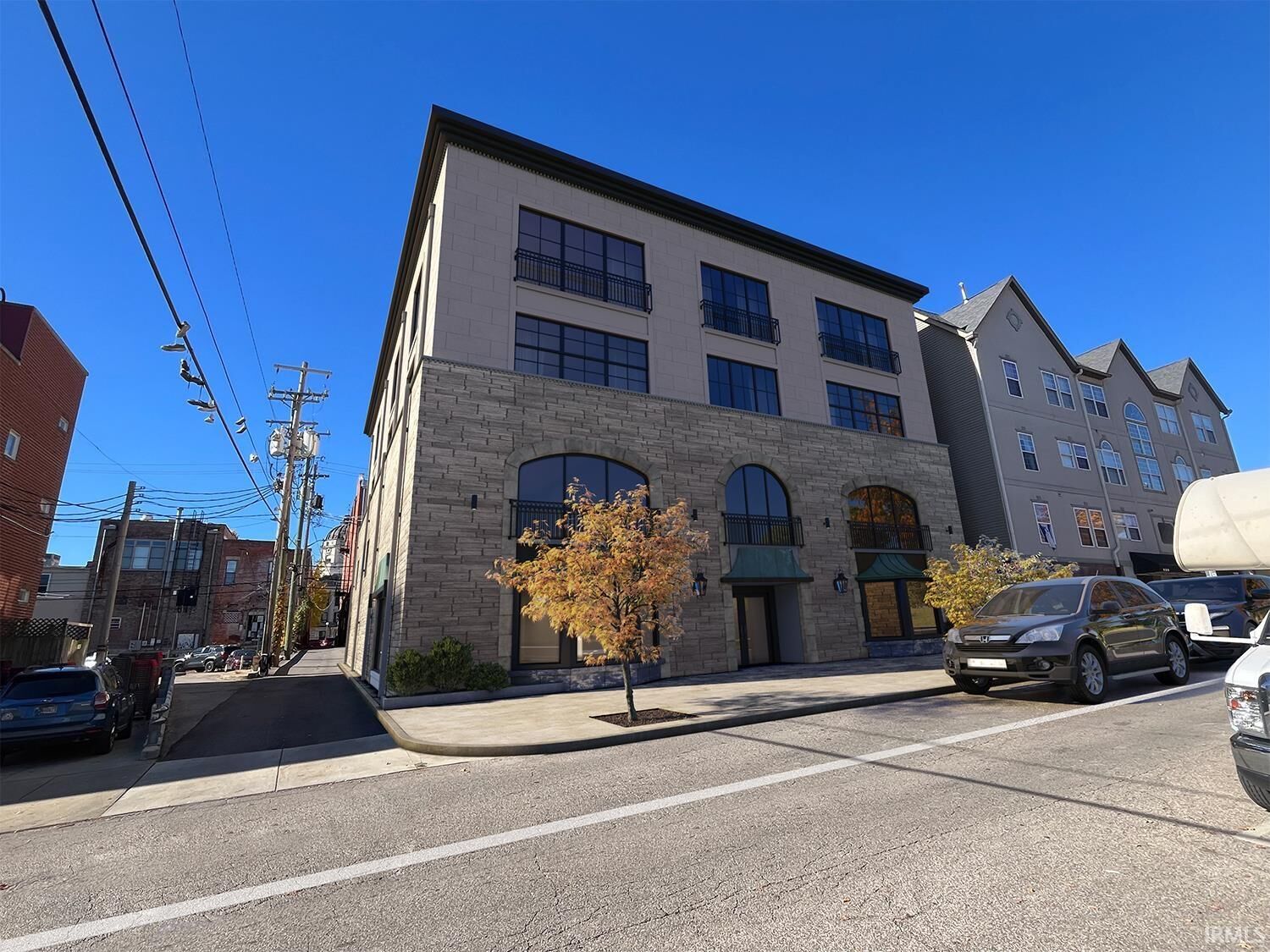 Property Photo:  115 N Washington St Unit 401  IN 47408 