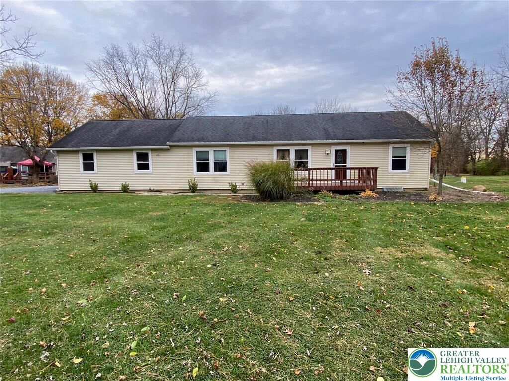 Property Photo:  4571 Newburg Road  PA 18064 