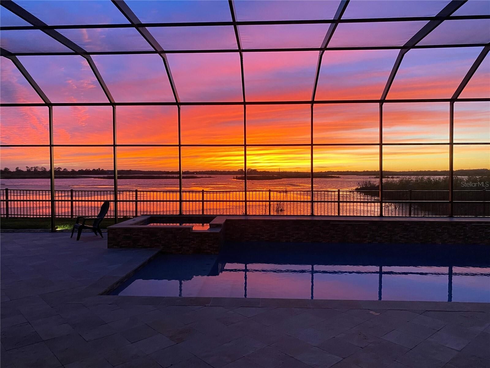 Property Photo:  15332 Johns Lake Pointe Boulevard  FL 34787 