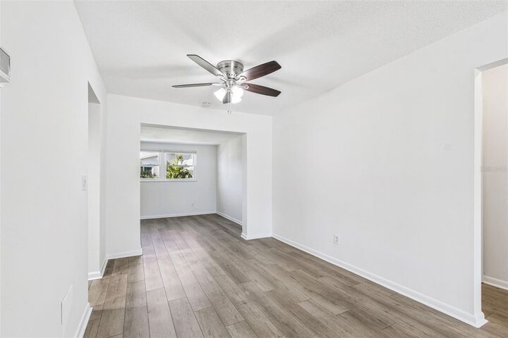 Property Photo:  9500 Mainlands Boulevard W 1-A  FL 33782 