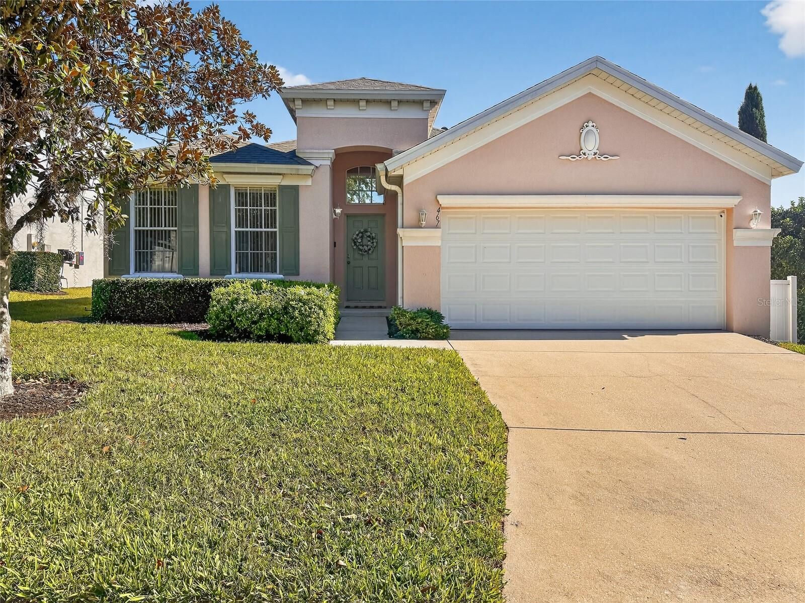 Property Photo: 467 Calabay Parc Boulevard FL 33897