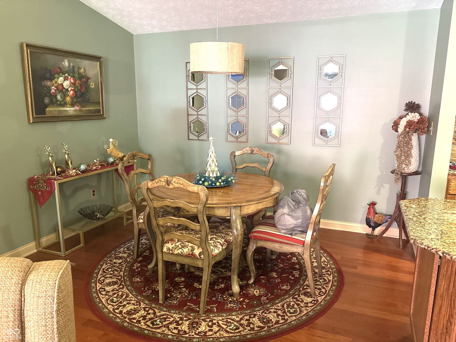 Property Photo: 8418 Glenwillow Lane 208 IN 46278