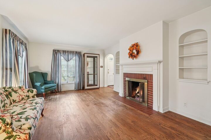 Property Photo:  2863 N 90th St  WI 53222 