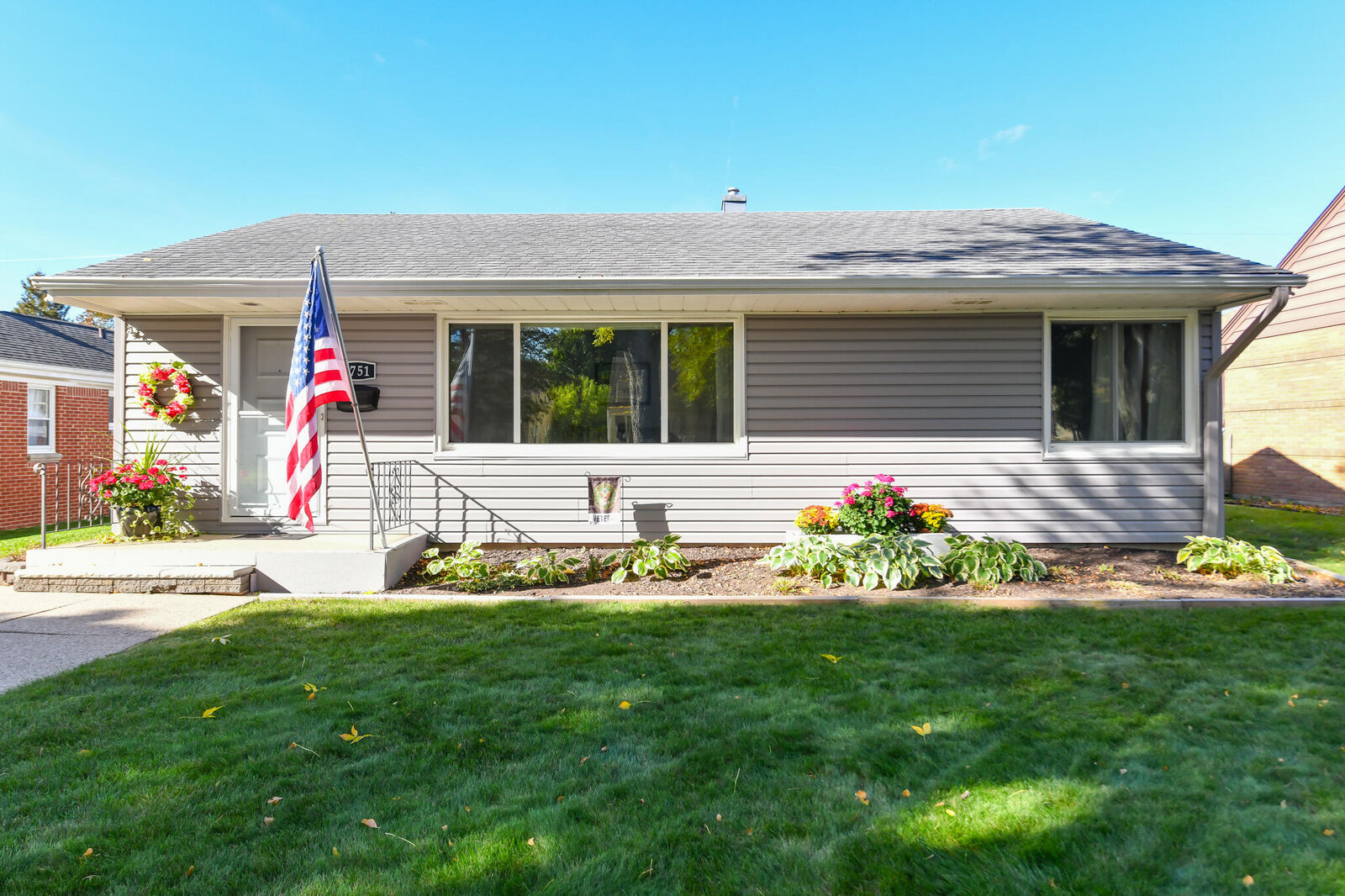 Property Photo: 2751 N 88th St WI 53222