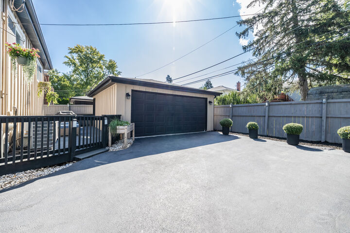 Property Photo: 449 Geneva Road IL 60137