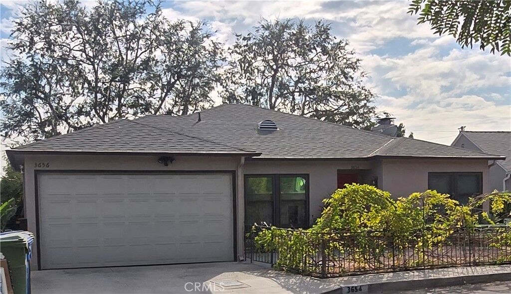 Property Photo:  3654 Roderick Road  CA 90065 