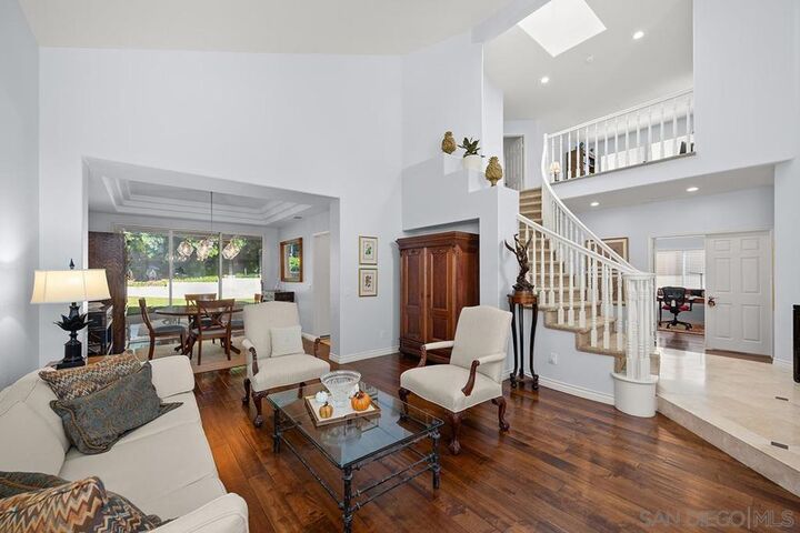 4582 Mercurio St  San Diego CA 92130 photo