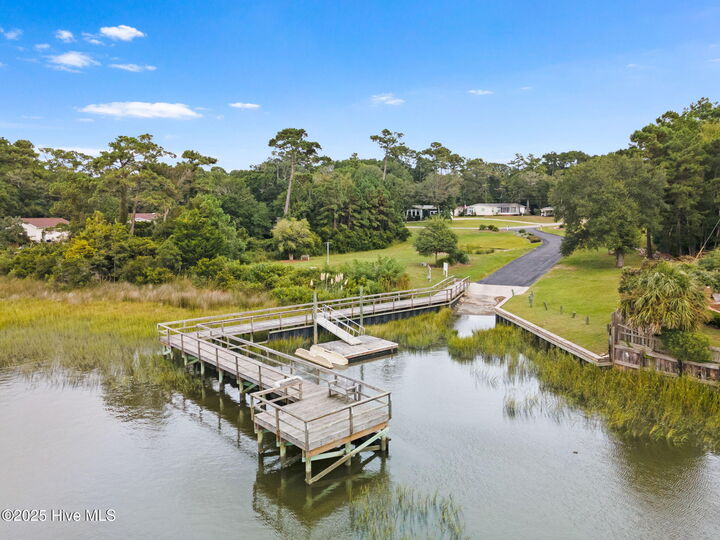 Property Photo: 685 Beachwood Drive SE NC 28422