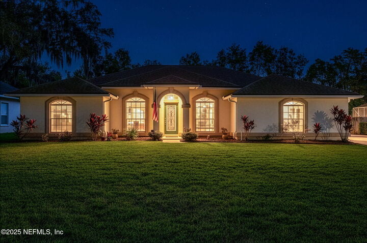 Property Photo: 11321 Landing Estates Drive FL 32257