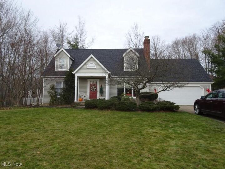 Property Photo:  32443 S Burr Oak Drive  OH 44139 