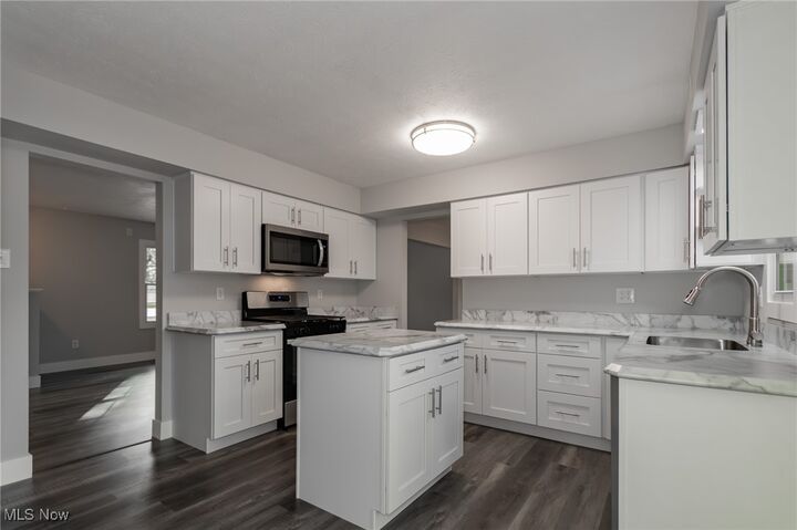 Property Photo:  8031 Munson Road  OH 44060 