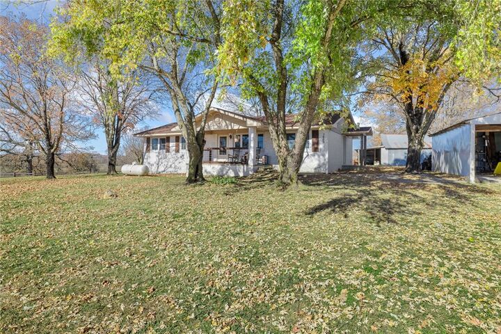 Property Photo:  1669 E 206 Highway  AR 72633 