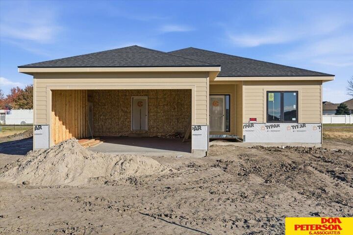 Property Photo: 2940 Aurora Drive NE 68025