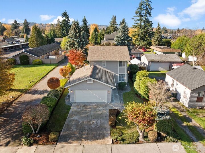 Property Photo: 720 7th Street SW WA 98371