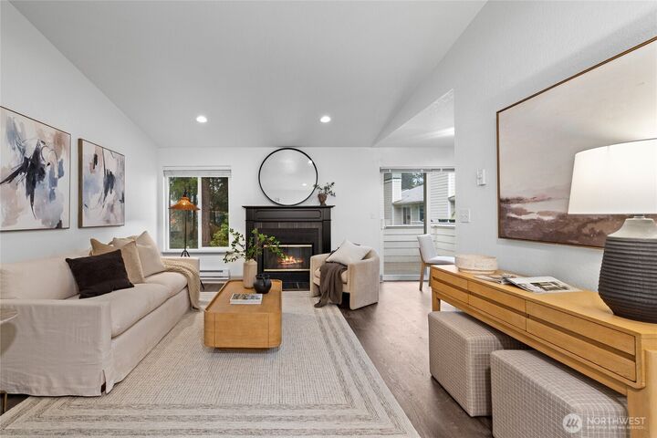 Property Photo:  4623  Grandview Drive W Unit B  WA 98466 