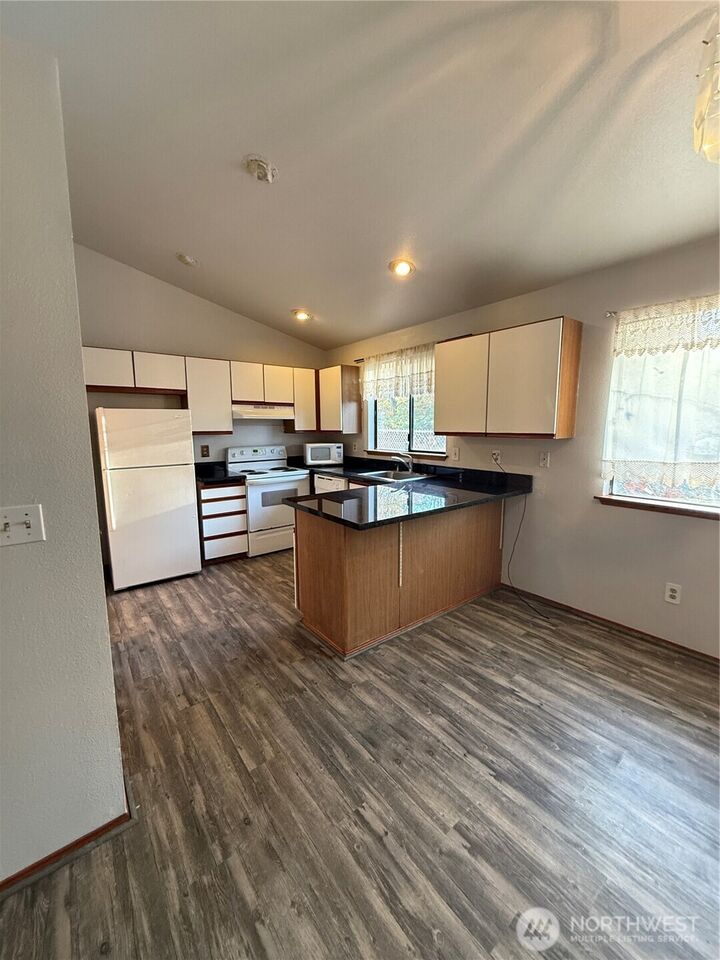 Property Photo: 2024 SE 8 Drive WA 98055