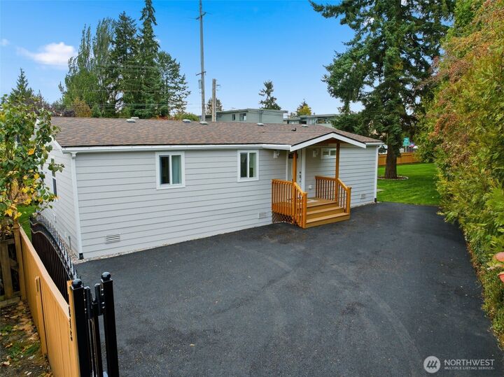 Property Photo: 1815 Casino Road W WA 98204