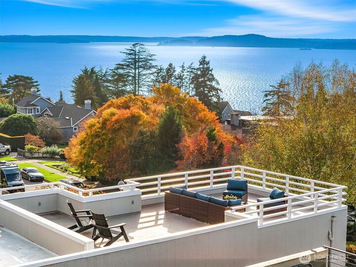 3006  44th Avenue W  Seattle WA 98199 photo