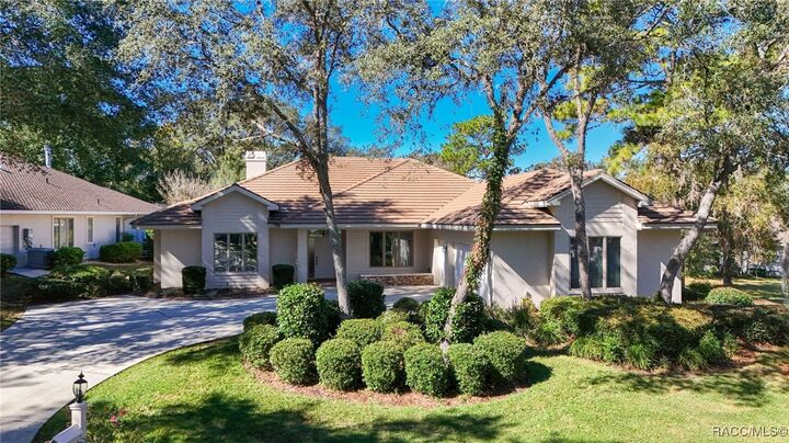 Property Photo: 3130 N Pinelake Village Point FL 34461