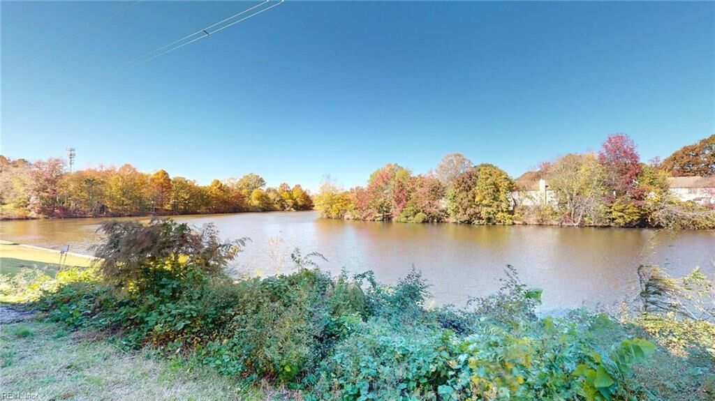 Property Photo:  952 Saint Andrews Rch A  VA 23320 