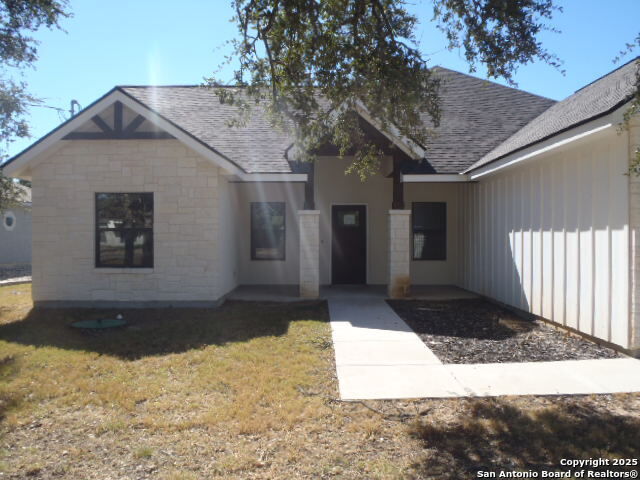 Property Photo: 105 Antonio Perez TX 78606
