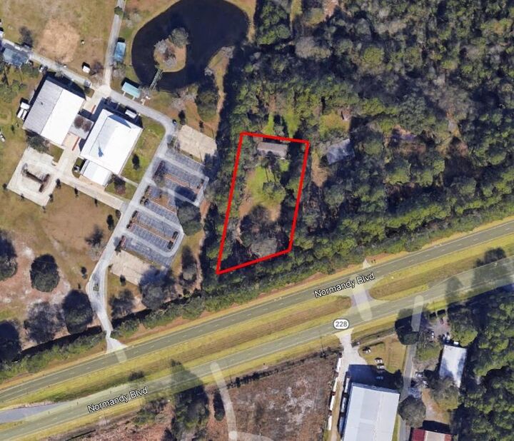 Property Photo:  11595 Normandy Blvd  FL 32221 