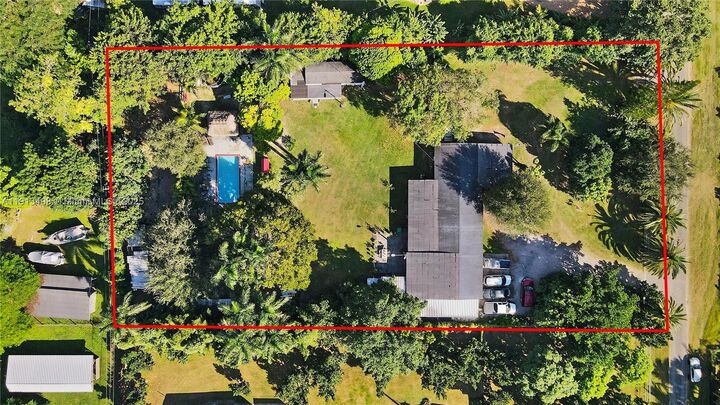 Property Photo: 16625 SW 236th St FL 33031