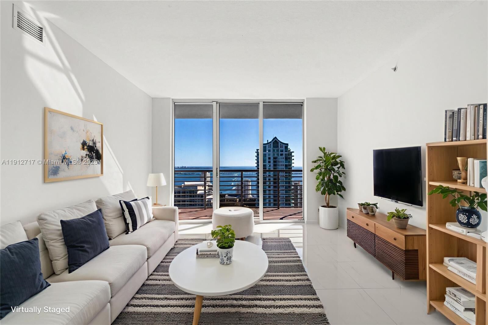 Property Photo:  335 S Biscayne Blvd 4105  FL 33131 