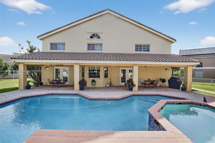 955 NW 197th Ter  Pembroke Pines FL 33029 photo