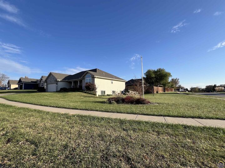 Property Photo:  3515 SE 25th St  KS 66605 