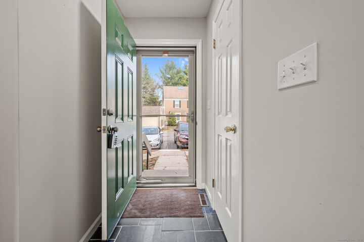 Property Photo: 20 Newberry Lane 20 CT 06033