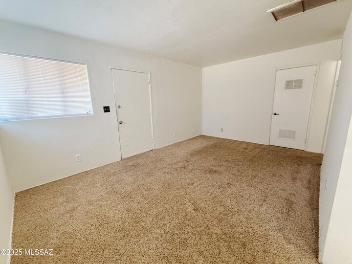 Property Photo: 2538 E Glenn Street AZ 85716