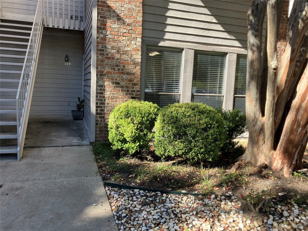 Property Photo: 3839 Dry Creek Drive 135 TX 78731