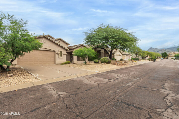 Property Photo:  10572 E Tierra Buena Lane  AZ 85255 