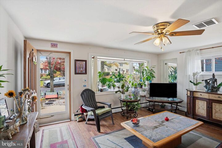 Property Photo: 1156 Regina Avenue PA 19020