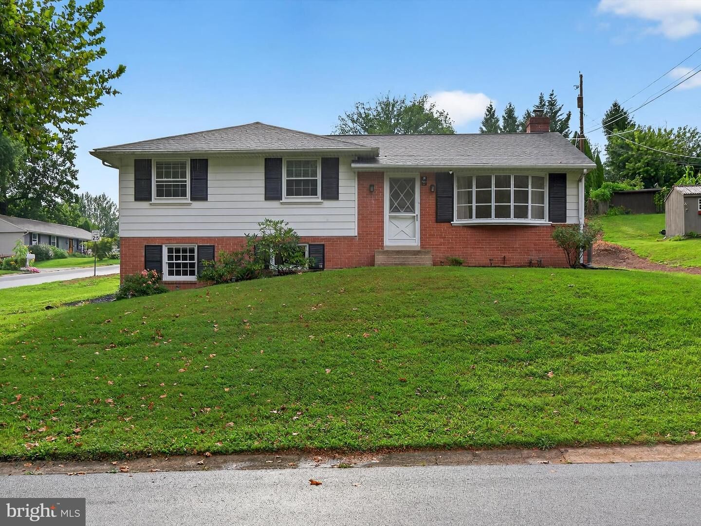 Property Photo: 880 Corvair Road PA 17601