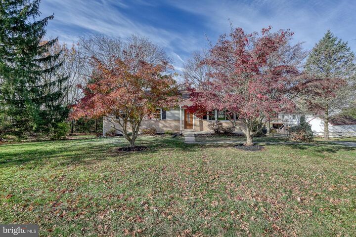 Property Photo:  850 Jefferson Lane  PA 17356 