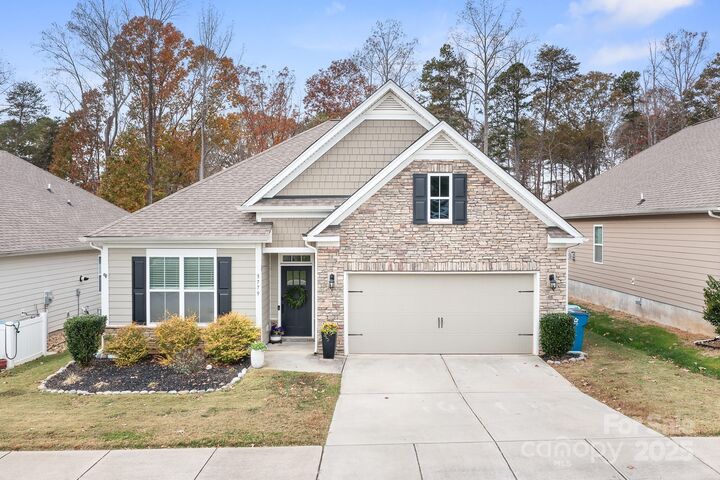 3779 Summer Haven Drive  Sherrills Ford NC 28673 photo
