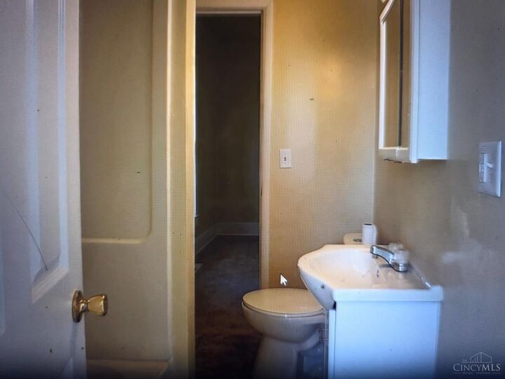 Property Photo: 522 Young Street OH 45044